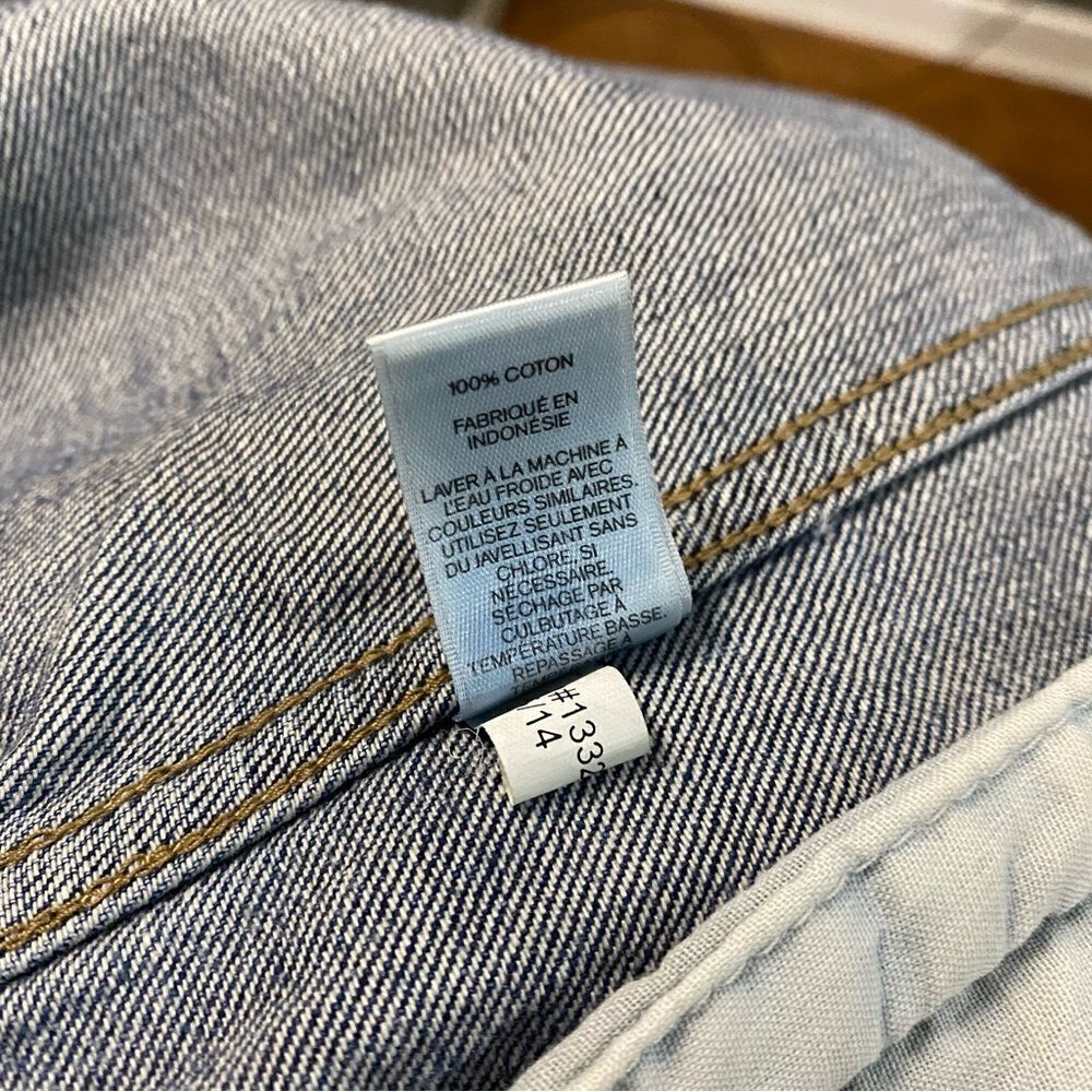 Express Jeans Distressed Denim Jacket Bleached - Picture 13 of 13